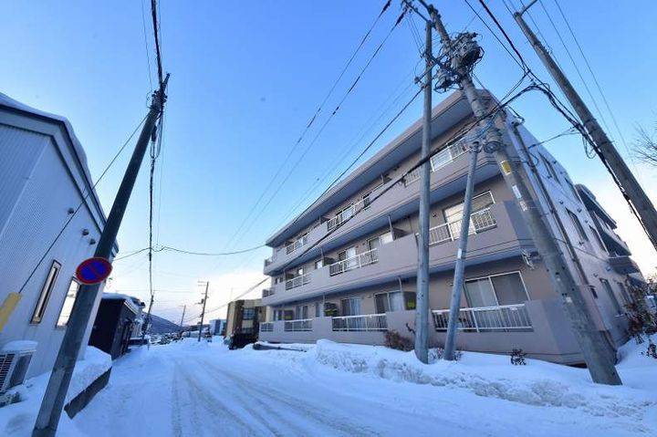 メゾンラックス102の外観