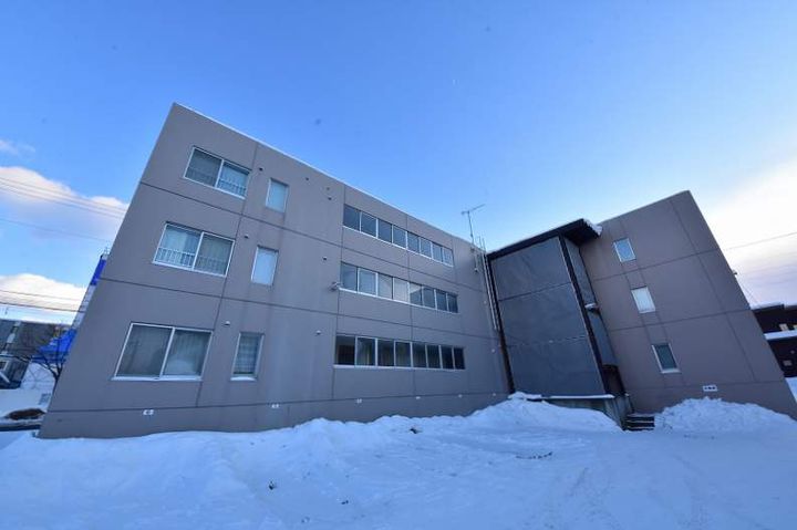 メゾンラックス102の外観