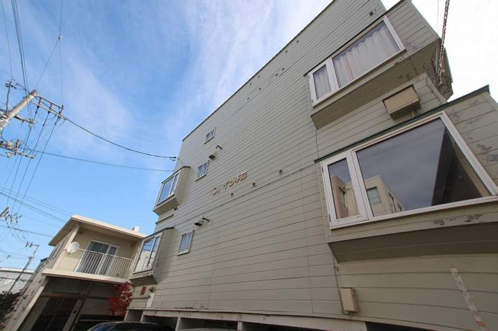 サンハイツ平岸202の外観