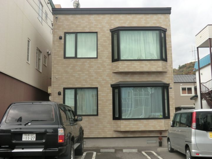 北海道札幌市南区南三十五条西10丁目の賃貸アパートの外観