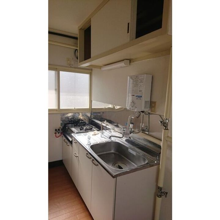 明星マンションB3のキッチン