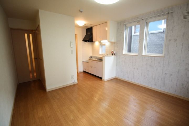 シェリール澄川103の居間