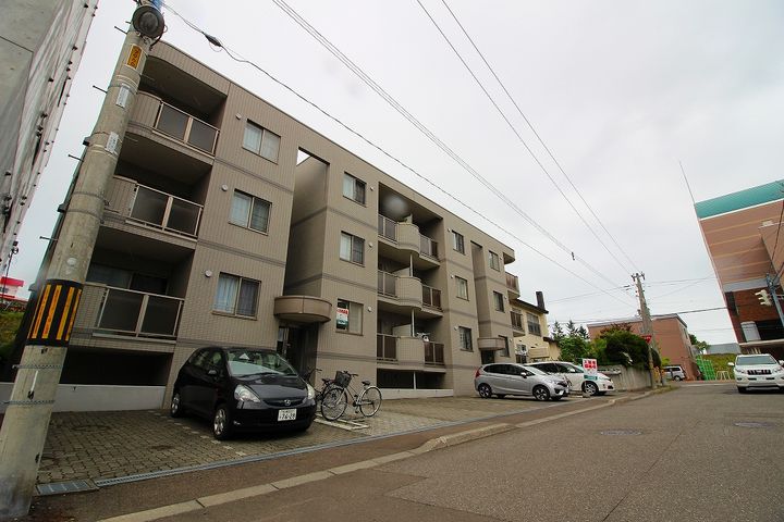 游ライフC-1の外観