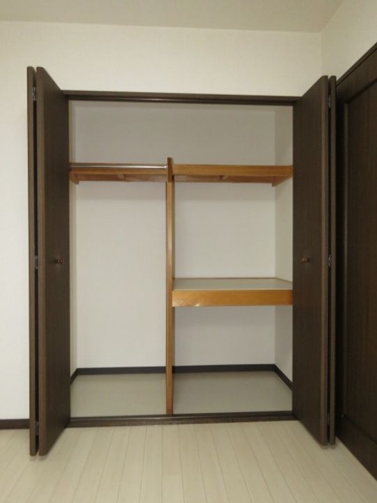 游ライフC-1の内装