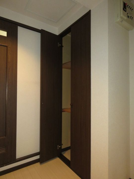 游ライフC-1の内装