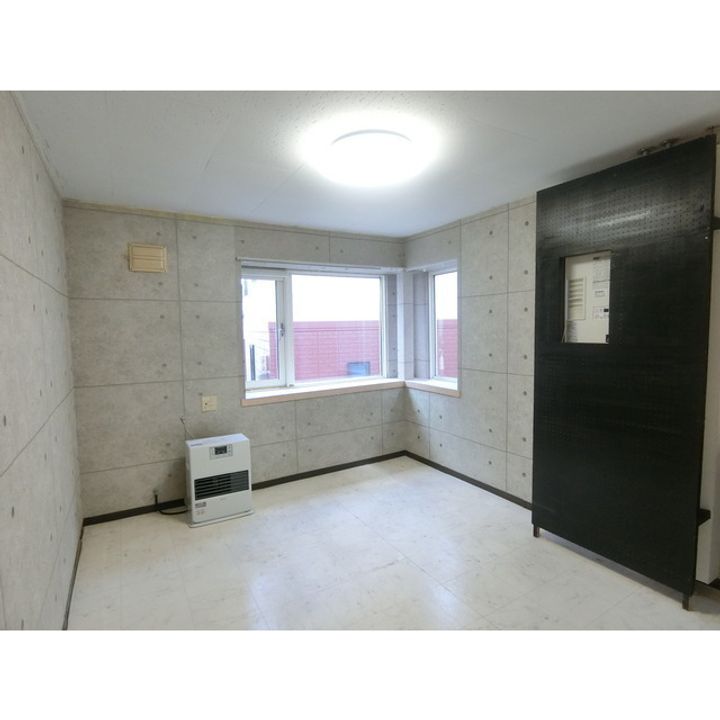 ベルノ真駒内107の居間