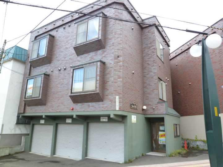 北海道札幌市西区発寒四条4丁目の賃貸アパートの外観