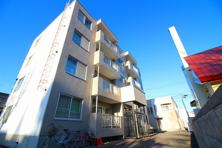 北海道札幌市南区澄川一条2丁目の賃貸マンションの外観