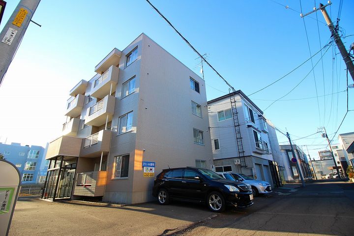 北海道札幌市南区澄川一条2丁目の賃貸マンションの外観