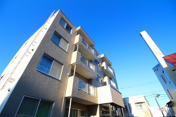 北海道札幌市南区澄川一条2丁目の賃貸マンションの外観