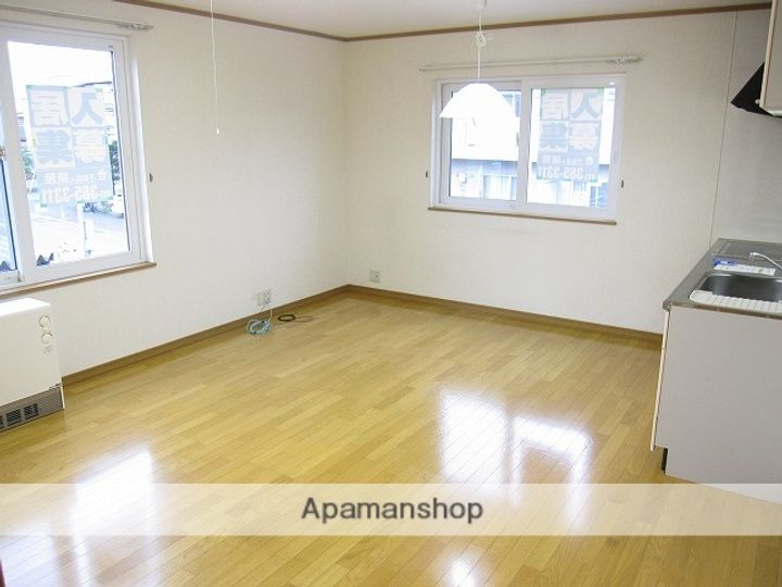 北海道札幌市豊平区西岡五条1丁目(一戸建)の賃貸物件の居間