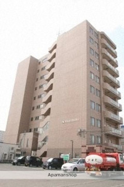 ハイブライト平岡305の外観