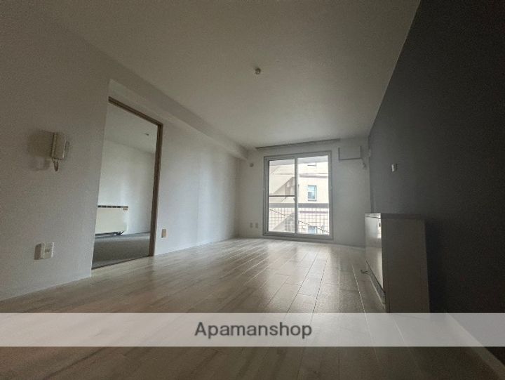 パールハイム直の内装