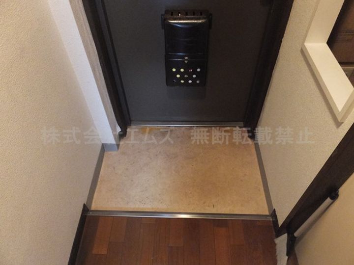 メゾン小林308の玄関