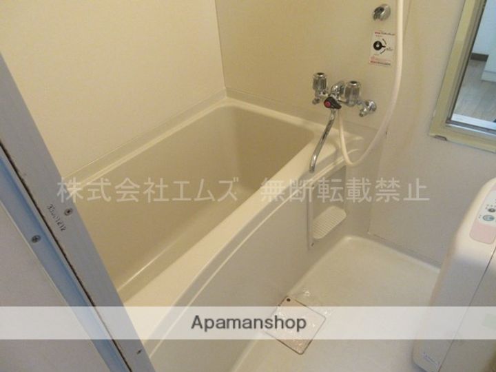 クリスタルハイツRⅡ303の風呂