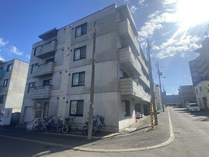 アンクレー南郷の外観
