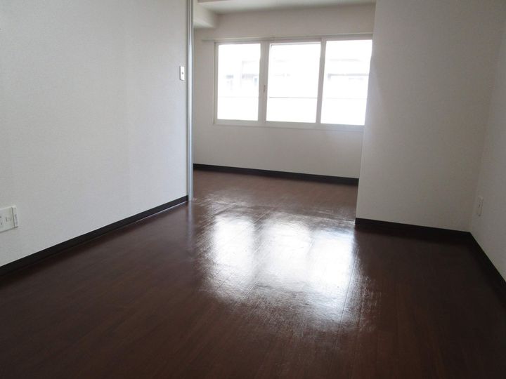 ベレール中の島305の内装