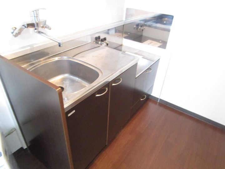 ベレール中の島305のキッチン