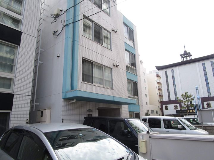 ベレール中の島305の外観