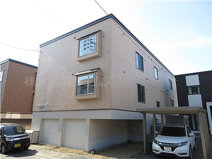 グランエステート菊水元町の外観