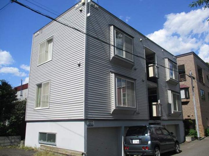 コーポリステルの外観