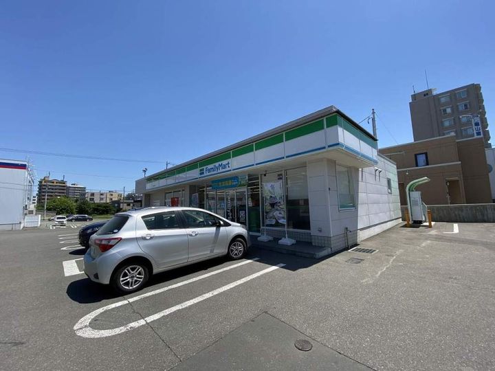 コーポリステルの周辺