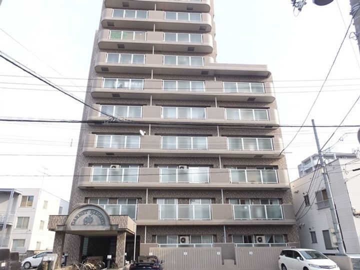 ガーネットハイツ南郷の外観