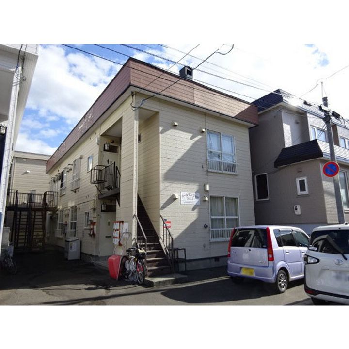 2.パールマンション18の外観