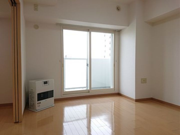 LA DOUCEUR豊平1条0502の居間