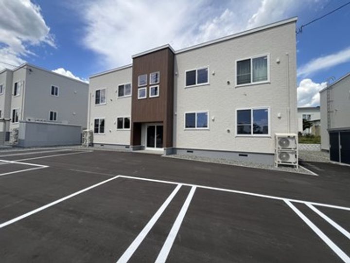 ORKA VILLAGE Bの外観