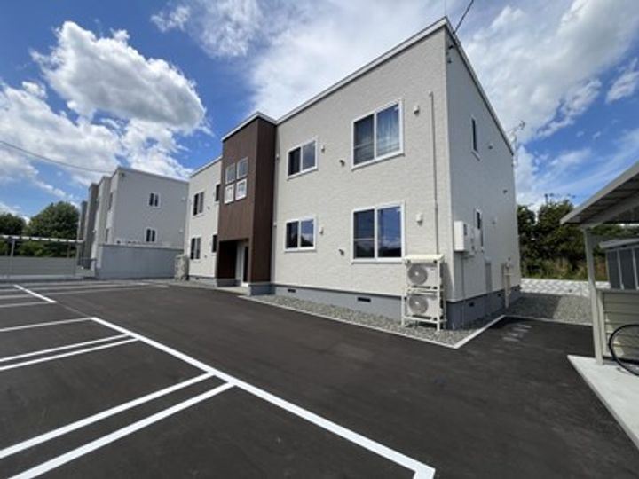 ORKA VILLAGE Bの外観