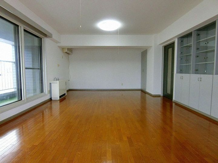 ラベンダー白石の内装