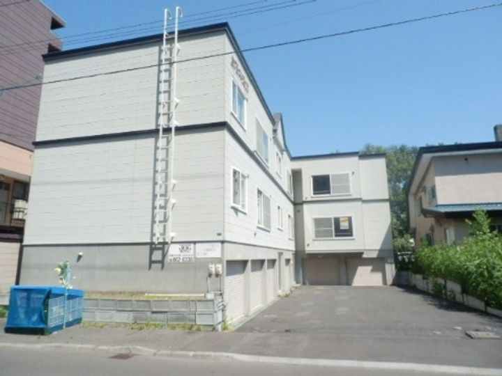 白石本通館203の外観