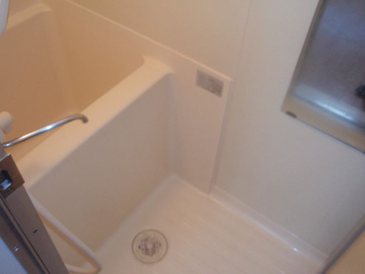 マリオンコート厚別中央101の風呂