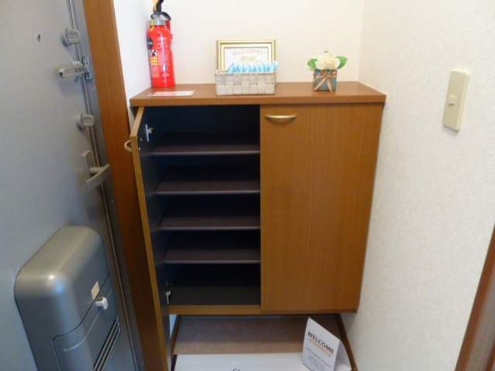 グレイススクエア菊水元町 三号館の玄関