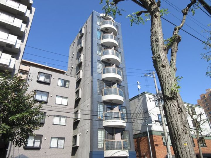 ミリオンコート0302の外観