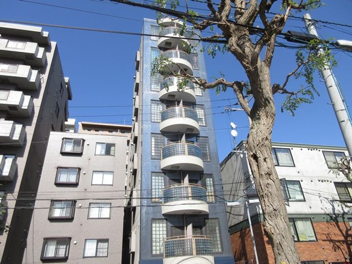 ミリオンコート0302の外観