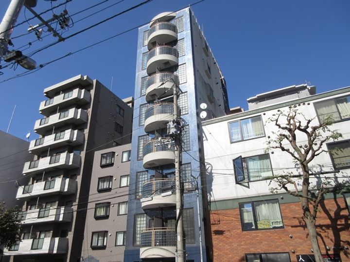 ミリオンコート0302の外観