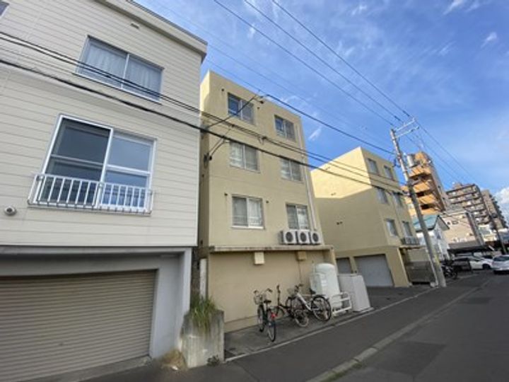 ブランノワールマティーノ平岸402号室の外観