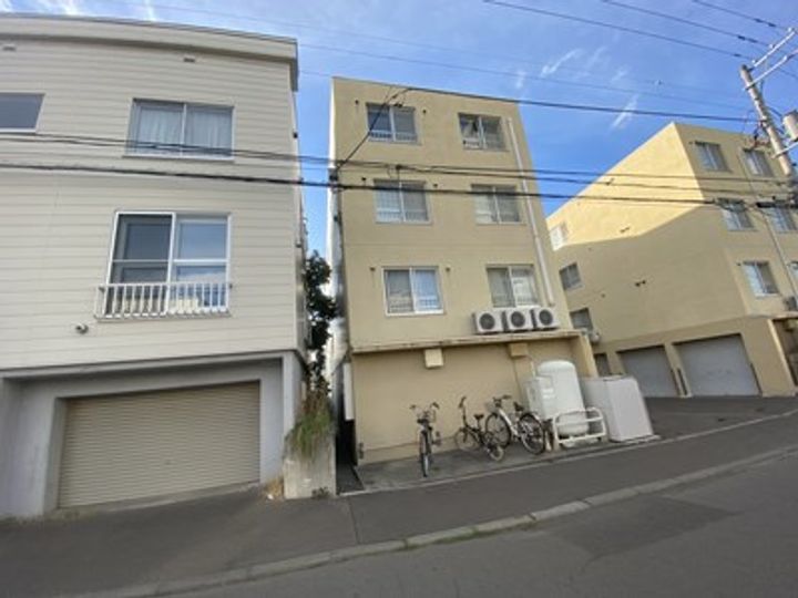 ブランノワールマティーノ平岸402号室の外観