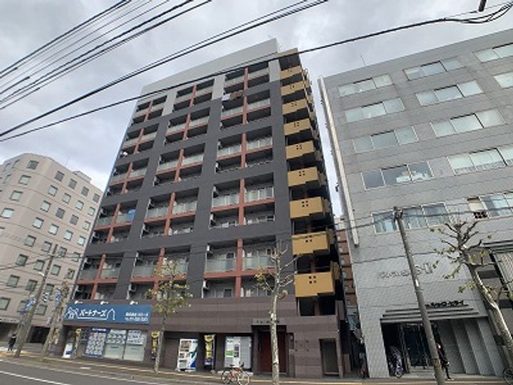 アルファスクエア大通1001の外観