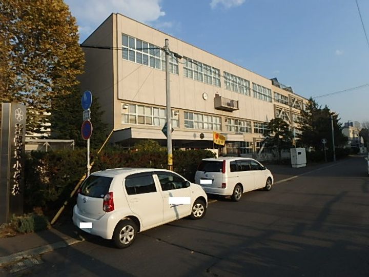 KーPLACE東札幌205の周辺