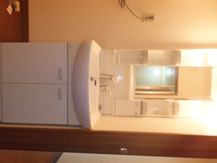 クラージュ学園前103の内装