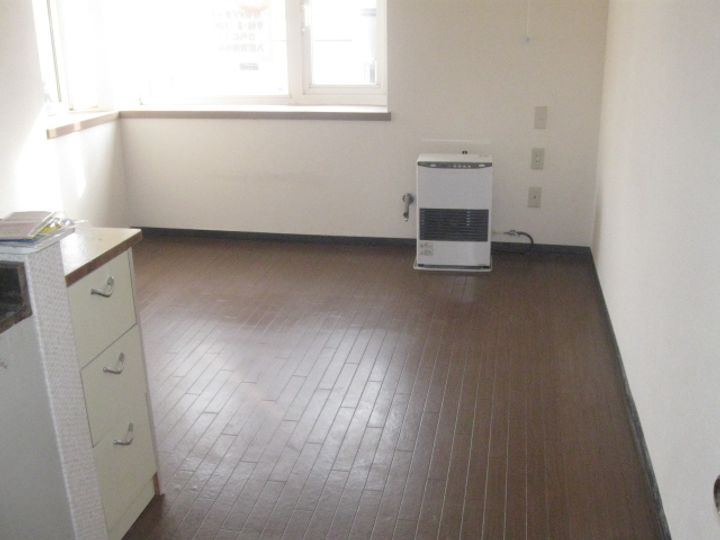 エステートピアの居間