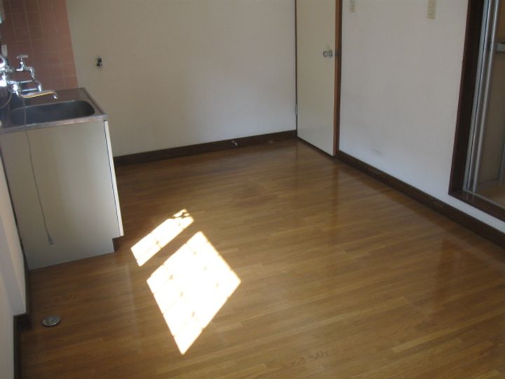 サンホームマンションNO.70301の居間