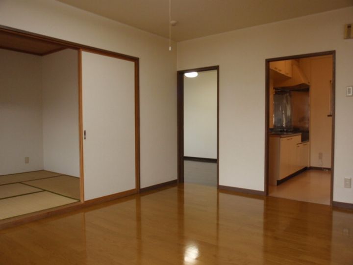 ツインコーポΑ101の居間