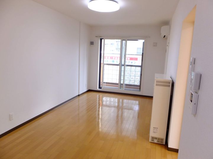 第10森宅建豊平ビル301の内装