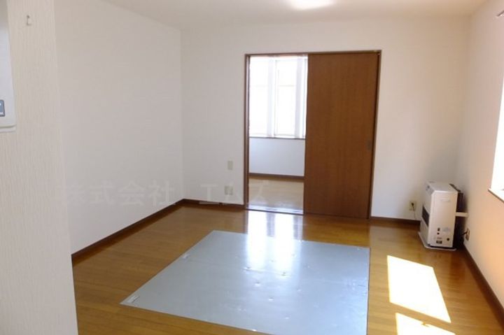 アークコート豊平Ⅱ204の居間