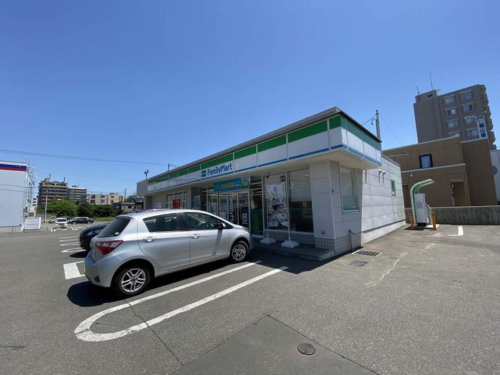 アルフ美園十字街の周辺