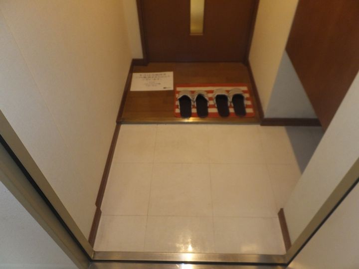 アパネス新さっぽろ0201の玄関